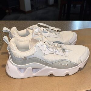 Nike Women's White and Gray Sneakers